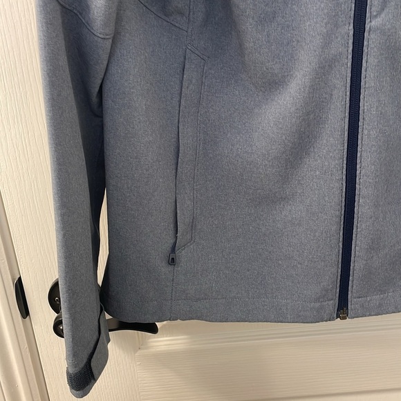 Patagonia Grey Hooded Jacket - Picture 3 of 6
